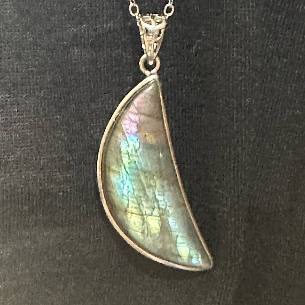 Beautiful Blue and Rainbow Flash Moon Shaped Labradorite Pendant Necklace